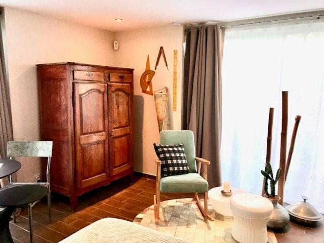La Cactee Singuliere Bed and Breakfast Béziers Exteriör bild